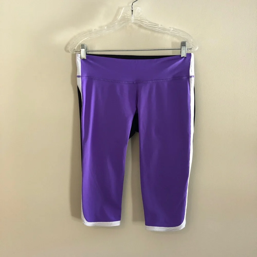 Lululemon Purple and Black Cropped Leggings